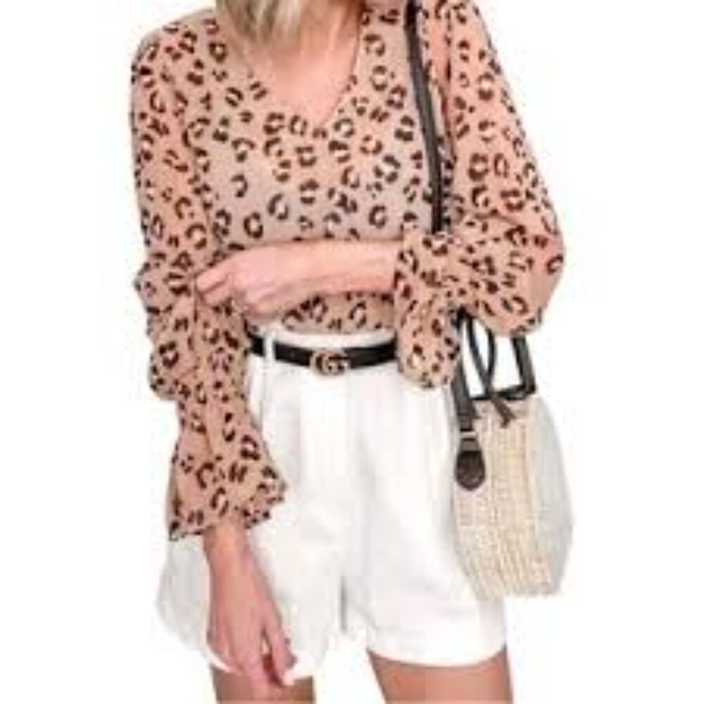 A New Day Women's Leopard Print V-Neck Bell Sleeve Blouse Size Medium Brown